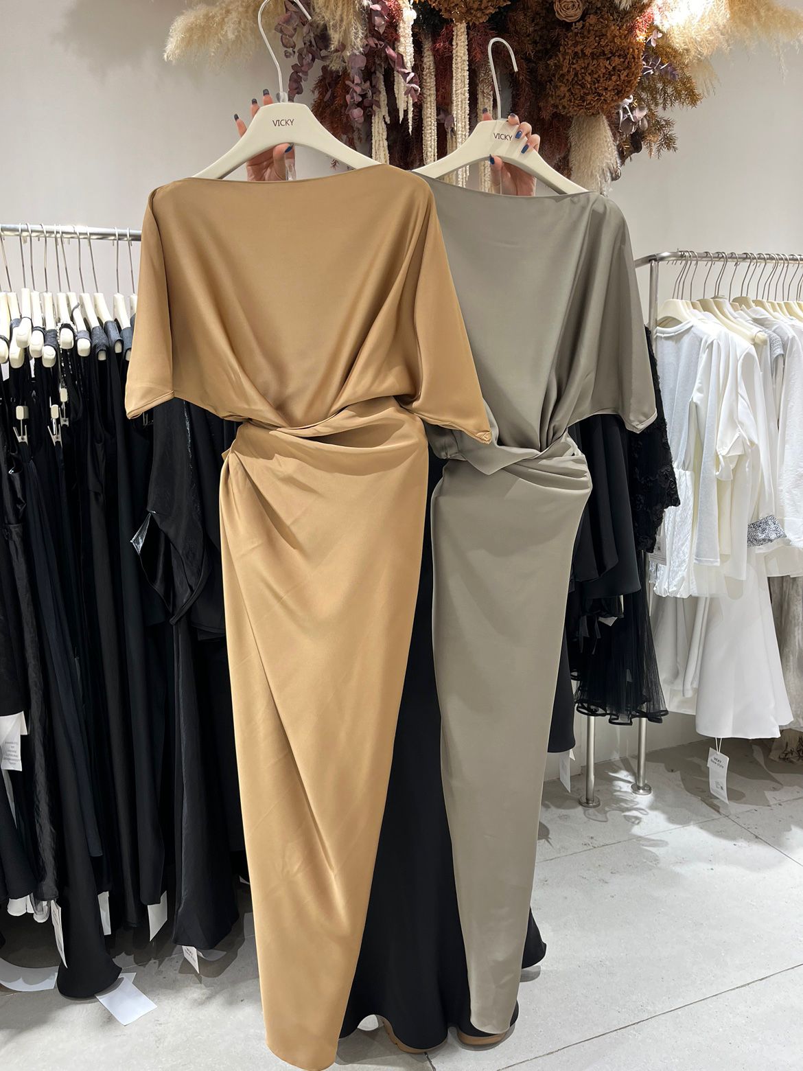 Roselle Luxury Fashion Outfit for Women