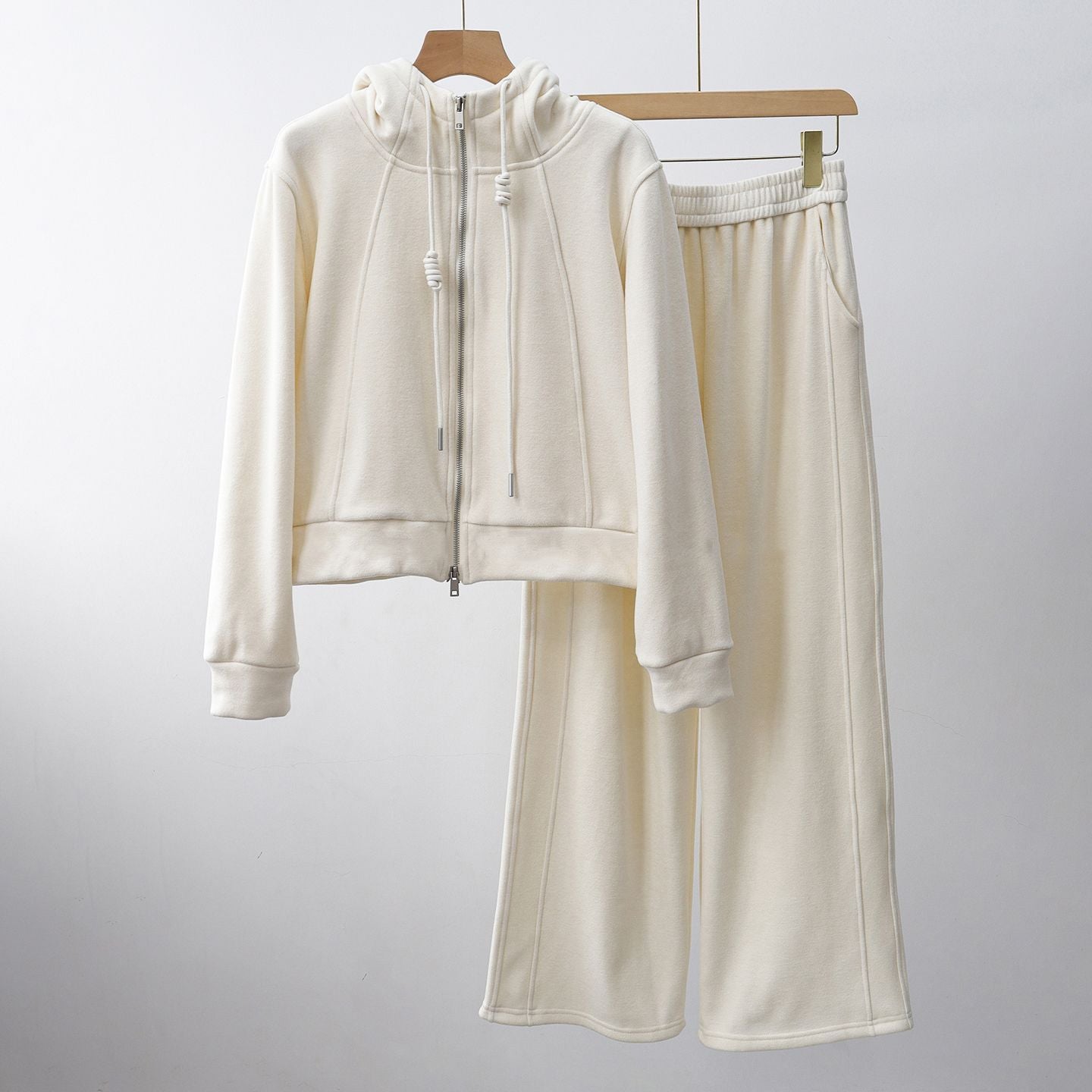 Sports Casual Suit for Women, Autumn and Winter Work Clothing, Casual Sports Vest, Velvet Sweatshirt, Wide-Leg Pants, Three-Piece Suit for Women