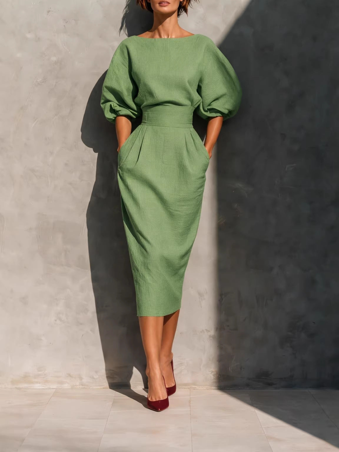 Spring and Autumn Style Women's Elegant Boat-Neck A-Line Dress with Puff-Sleeve Top and High-Waisted Pleated Skirt, Showcasing a Vintage Look