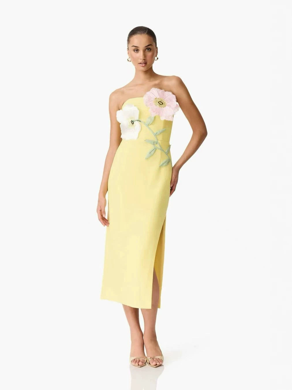 2026 New Cross-Border Strapless Dress with Three-Dimensional Flowers, Vintage Embroidery, Waist-Cinching, Slimming Long Dress, French Elegant Dress