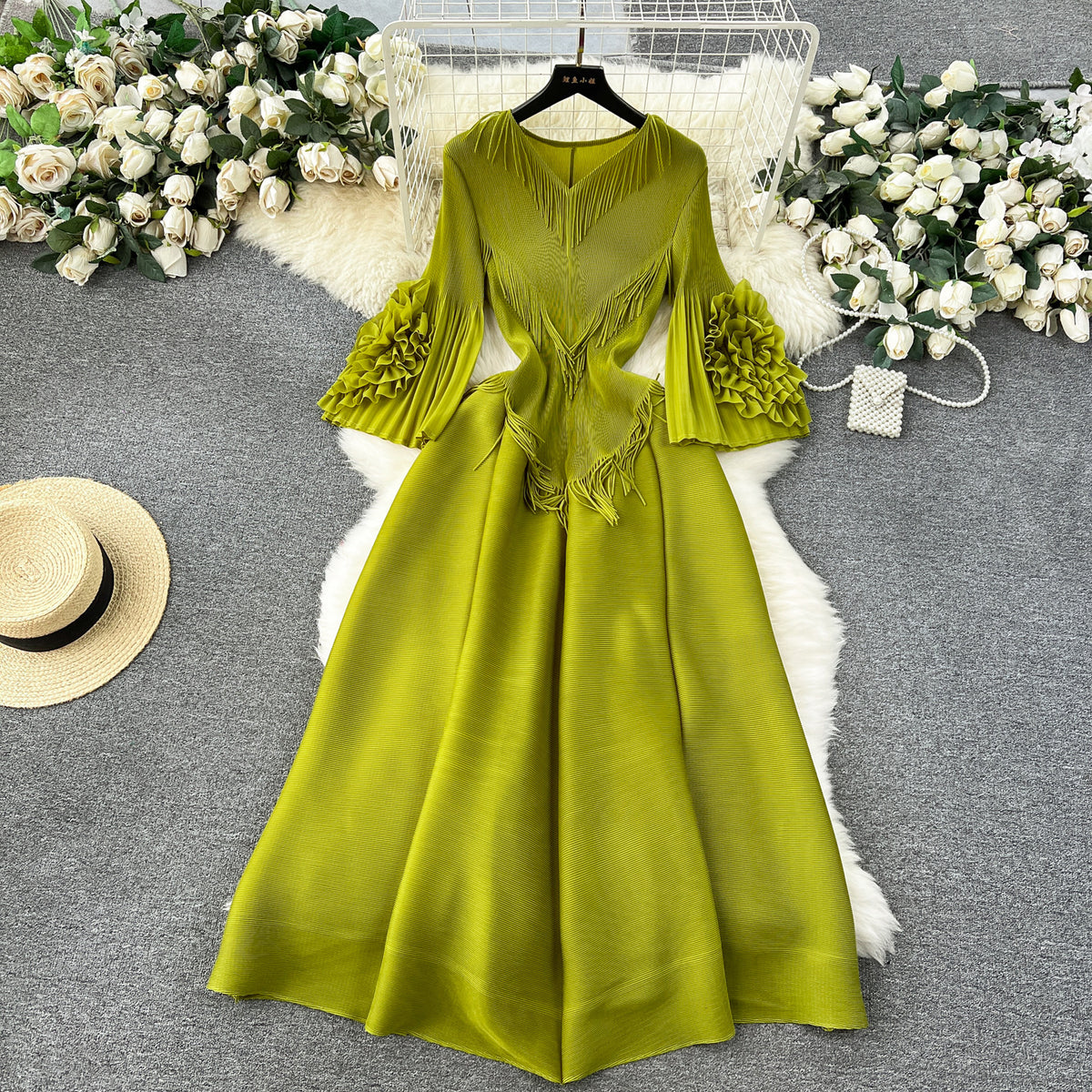 European style court style dress women's design tassel V-neck slim-fit long heavy-duty pleated bell sleeve dress women