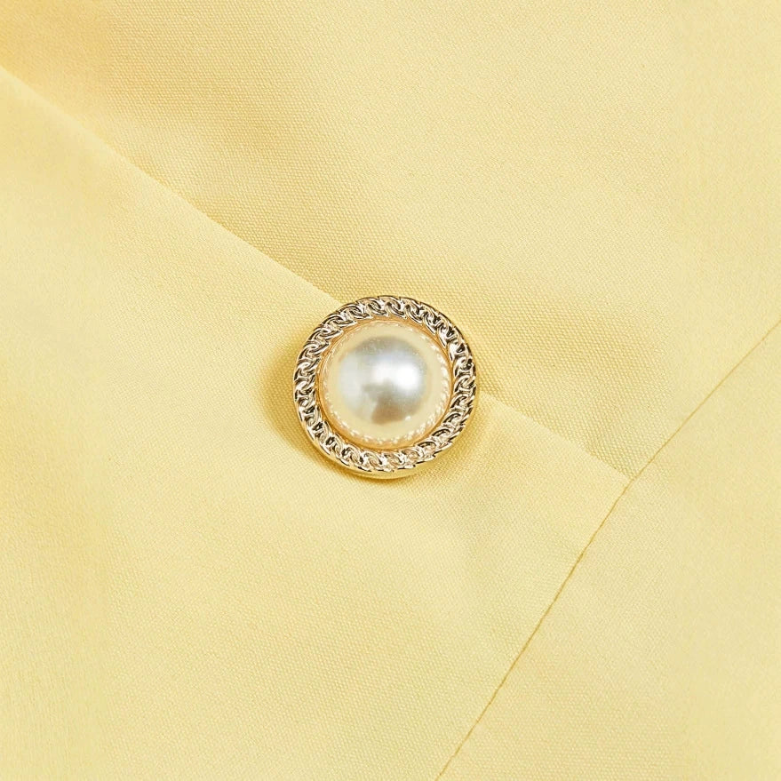 2026 New European and American Style Cream Yellow Square Neck Sleeveless Dress with Pearl Buttons, Waist-Cinching and Pleated Mid-Length Skirt