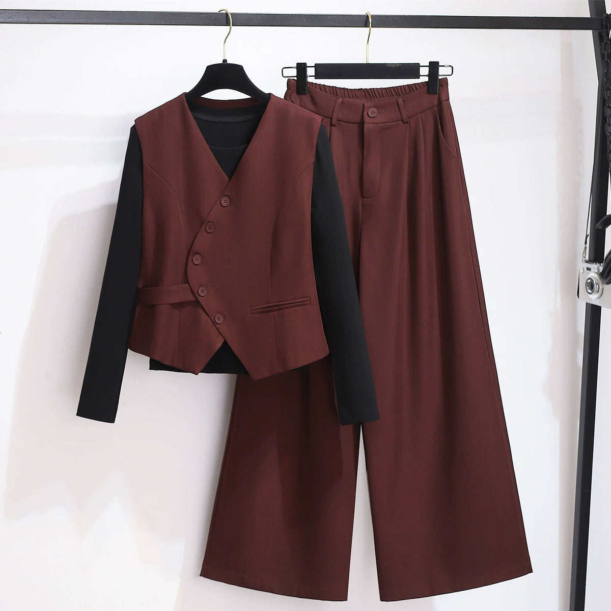 Gray Sleeveless Vest, Long-Sleeved T-Shirt, and Wide-Leg Pants Three-Piece Set