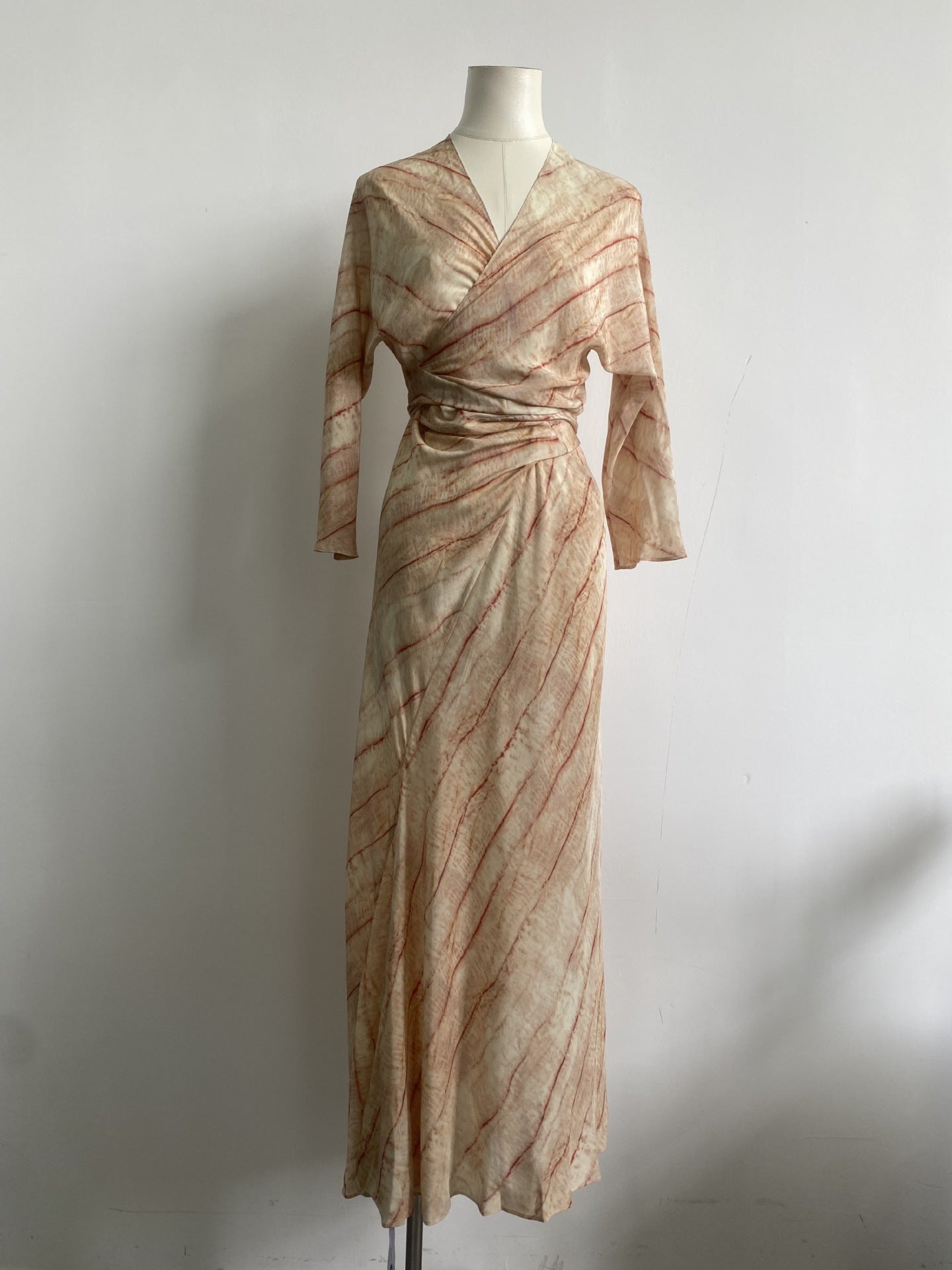 In Stock! Summer New Style Ink-Dyed Oriental Charm Slit Sleeveless Silk Dress for Women