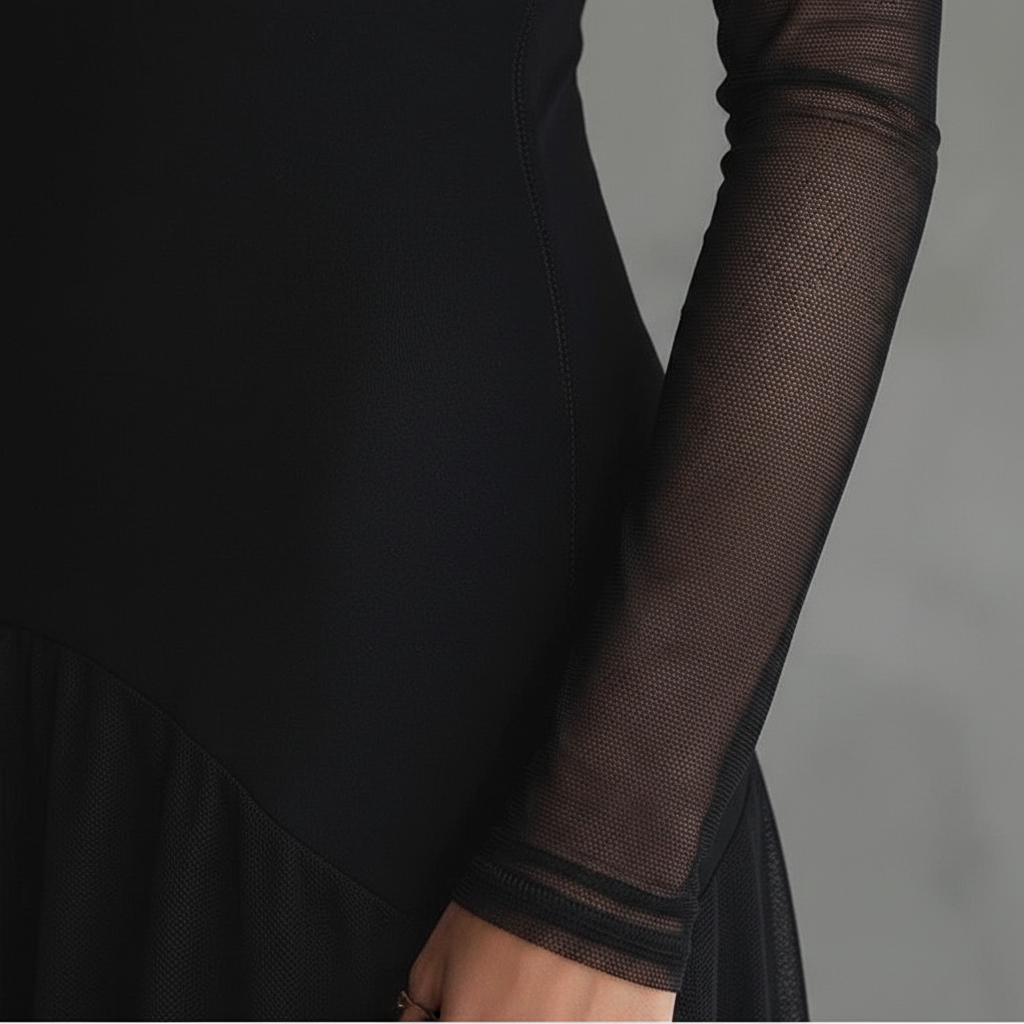 Noiré Luxury – Fabric Detail
