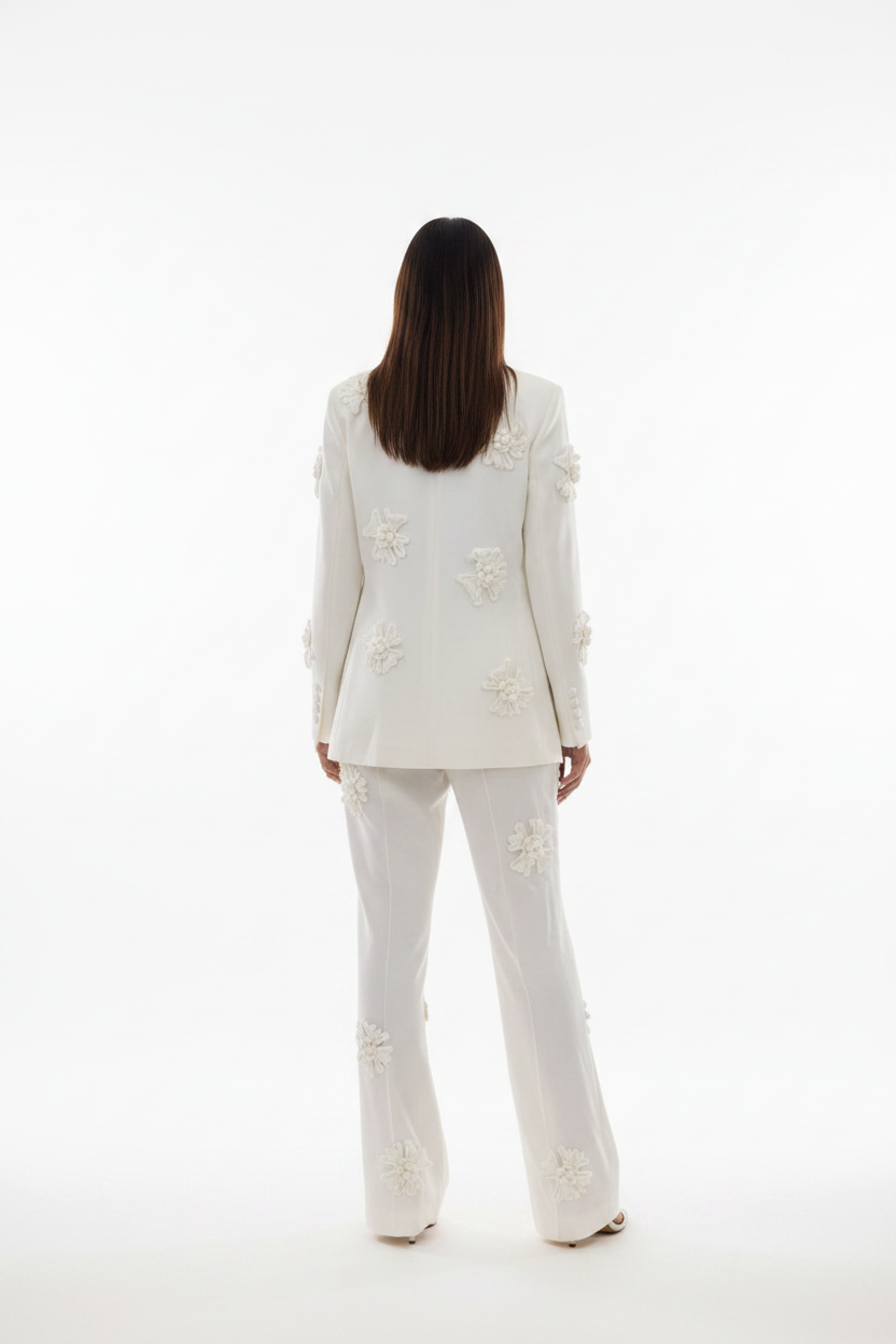 Valencia Luxury – Back View