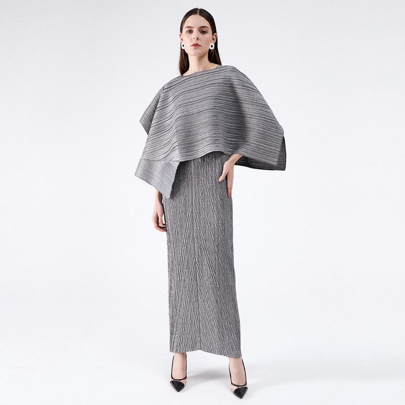 Aurelia Classic Dress for Women