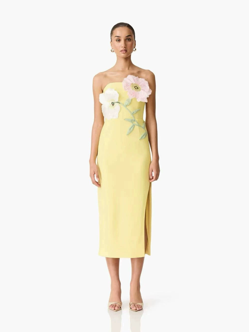 2026 New Cross-Border Strapless Dress with Three-Dimensional Flowers, Vintage Embroidery, Waist-Cinching, Slimming Long Dress, French Elegant Dress