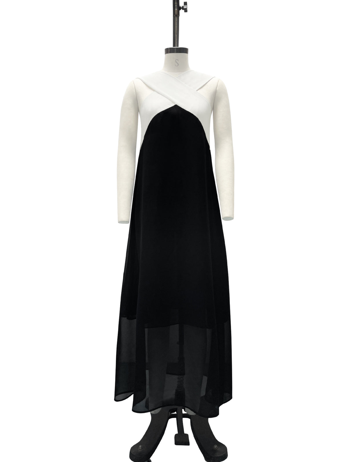 Enchanted Summer Breeze: Women's Off-Shoulder Patchwork Sleeveless Dress