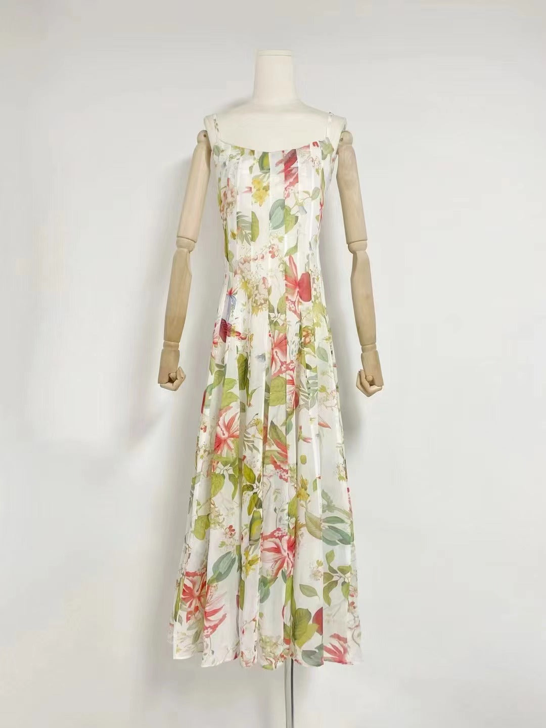 Australian Niche 2024 Summer New Sling U-Neck Sleeveless Printed Waist Hollow Long dress Women