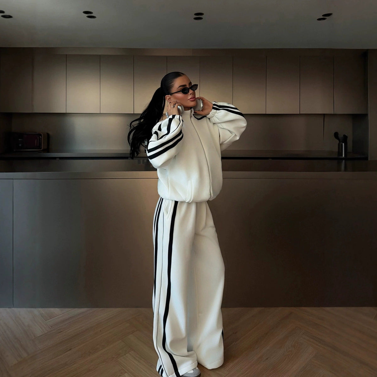 Amazon Cross-Border Bestseller 2026 European and American New Style Color-Blocked Long-Sleeved Casual Sports Suit 2-Piece Set Women's Cotton
