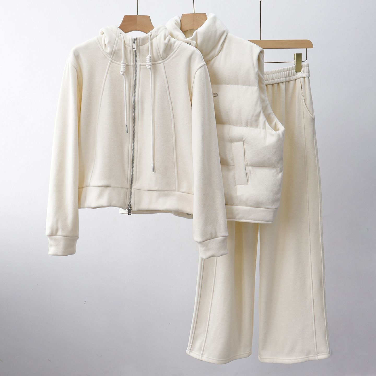 Sports Casual Suit for Women, Autumn and Winter Work Clothing, Casual Sports Vest, Velvet Sweatshirt, Wide-Leg Pants, Three-Piece Suit for Women