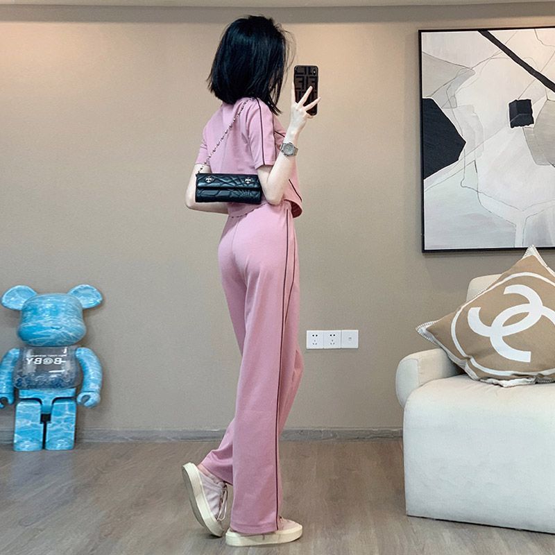 Design Sense Casual Sports suit Women's Summer Tight Waist Zipper Short-sleeved Street Wide-leg Pants Two-piece Fashionable Set