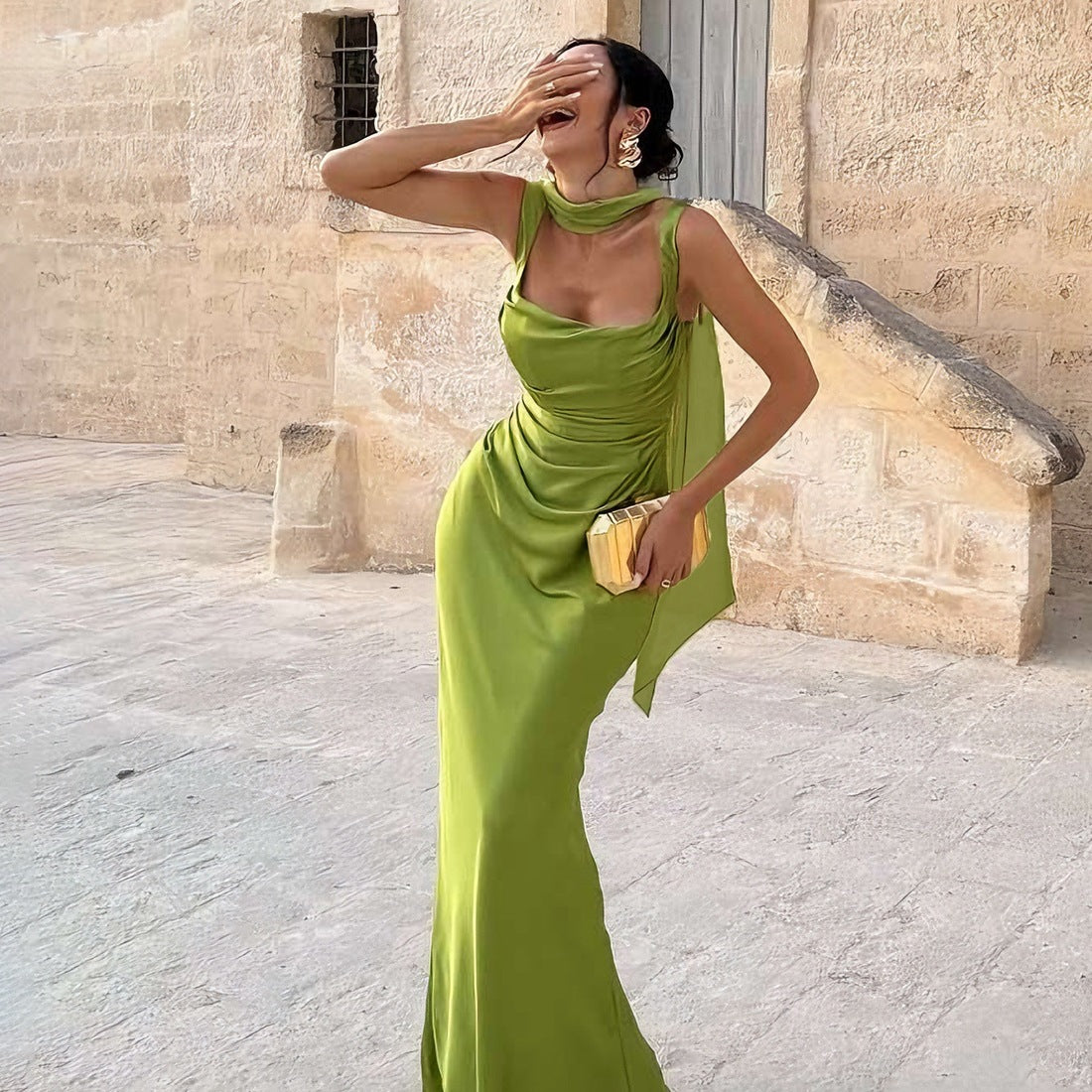 European and American Style 2026 Spring New Women's Fashion High-End Elegant Square-Neck Slim-Fit Solid Color Backless Ruched Dress