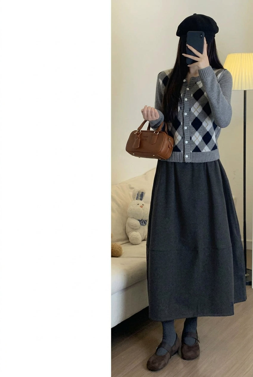 Black Woolen Skirt for Women, Winter 2025 New Style, High-Waisted A-Line, Super Stylish Winter Skirt, Mid-Length Floral Umbrella Skirt