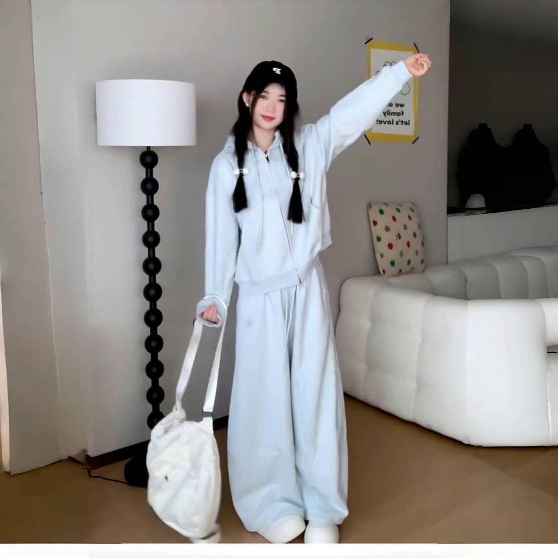 2026 New Stylish and Elegant Outfit Set for Women, Early Spring Blue Age-Reducing Casual Sports Sweatshirt Two-Piece Set