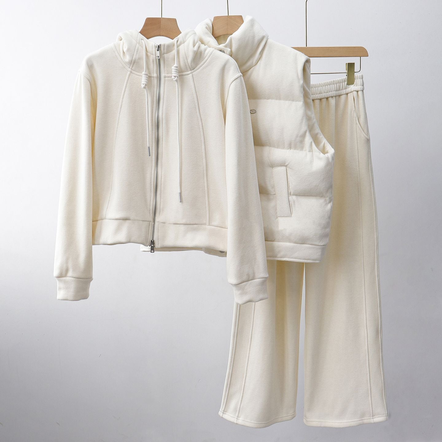 Sports Casual Suit for Women, Autumn and Winter Work Clothing, Casual Sports Vest, Velvet Sweatshirt, Wide-Leg Pants, Three-Piece Suit for Women