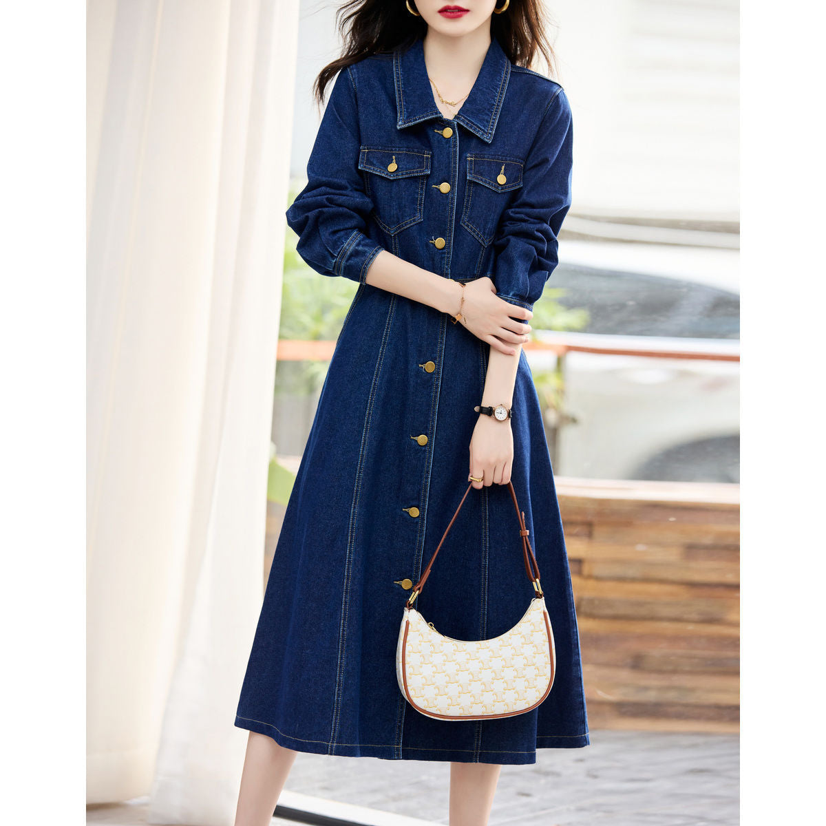 2026 Spring and Autumn New Women's Denim Dress with Turn-Down Collar, Vintage Commuter Style, Slimming Waist, and Pockets