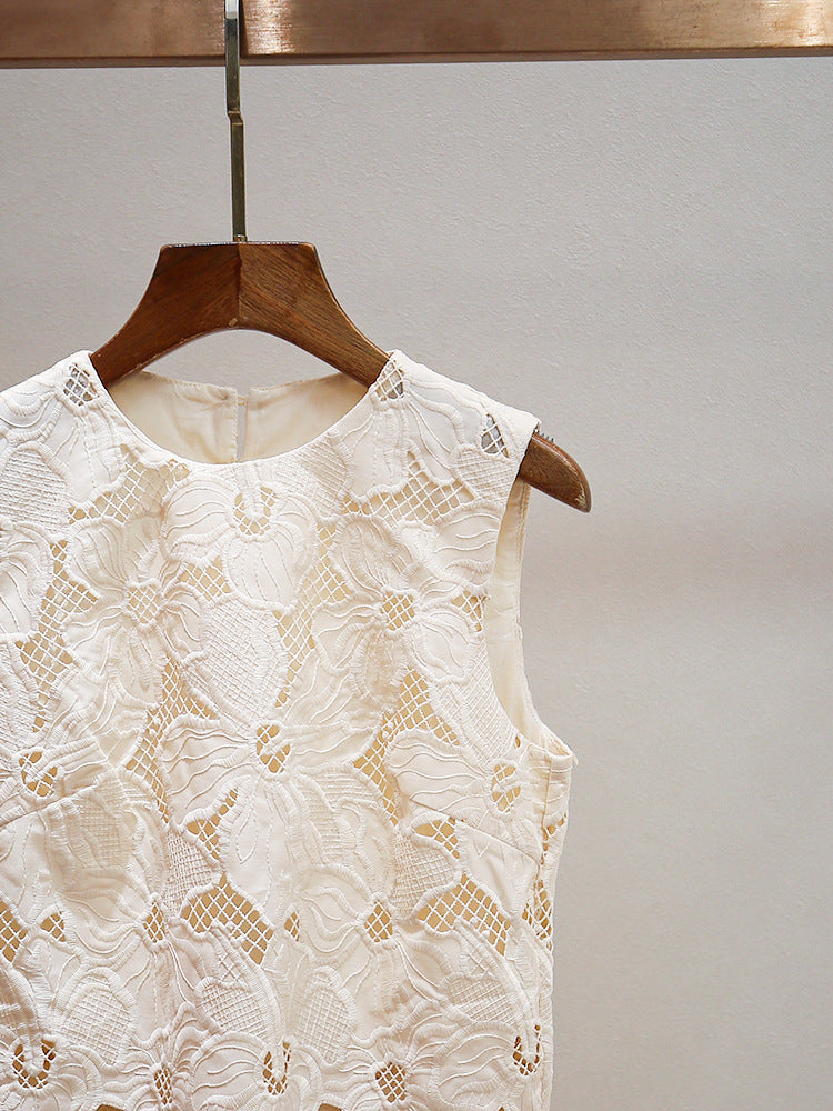 S Brand Summer New French Niche Heavy Floral Hollow-Out Patchwork Faux Two-Piece Round Neck Sleeveless Straight Dress