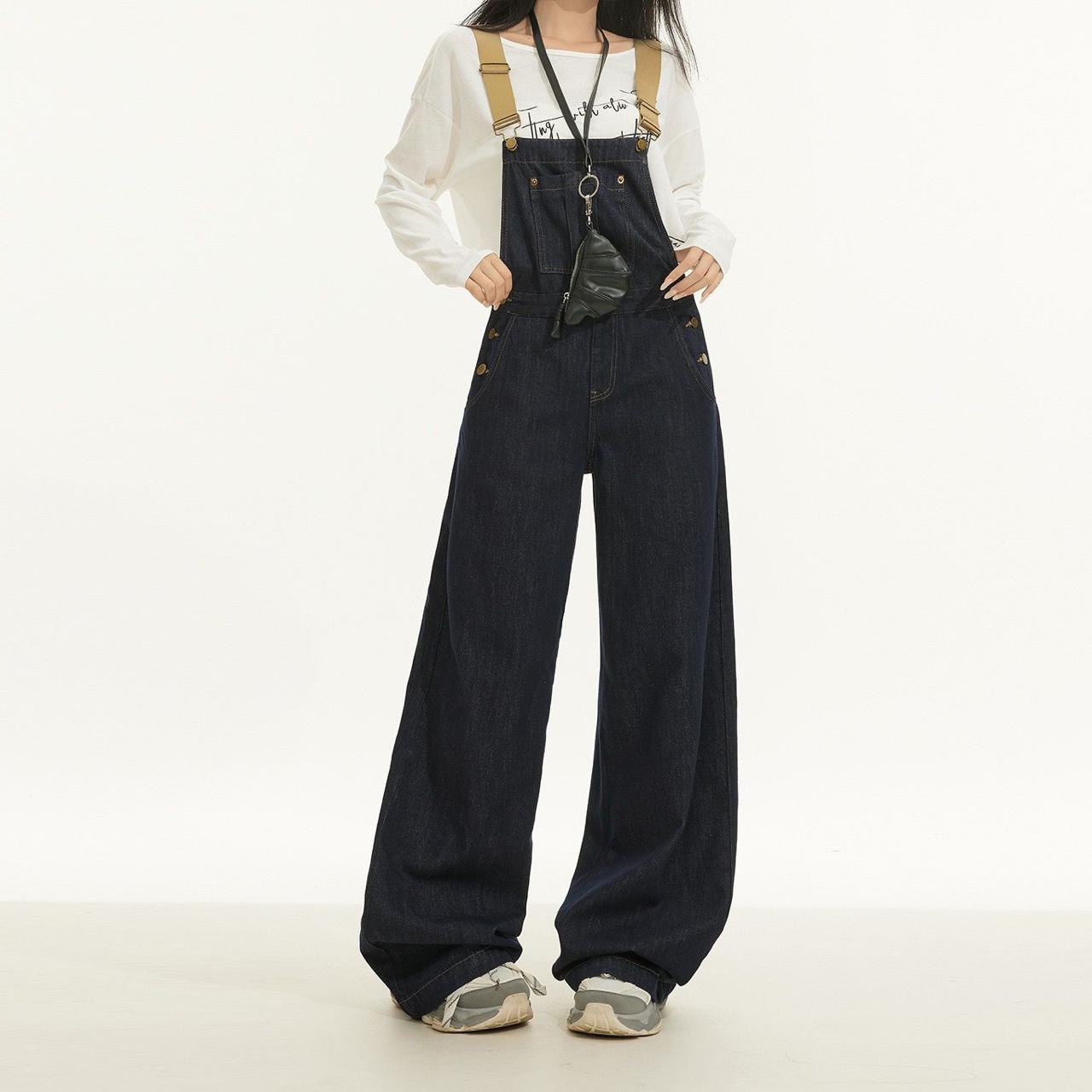 Noiré Luxury Fashion Outfit for Women